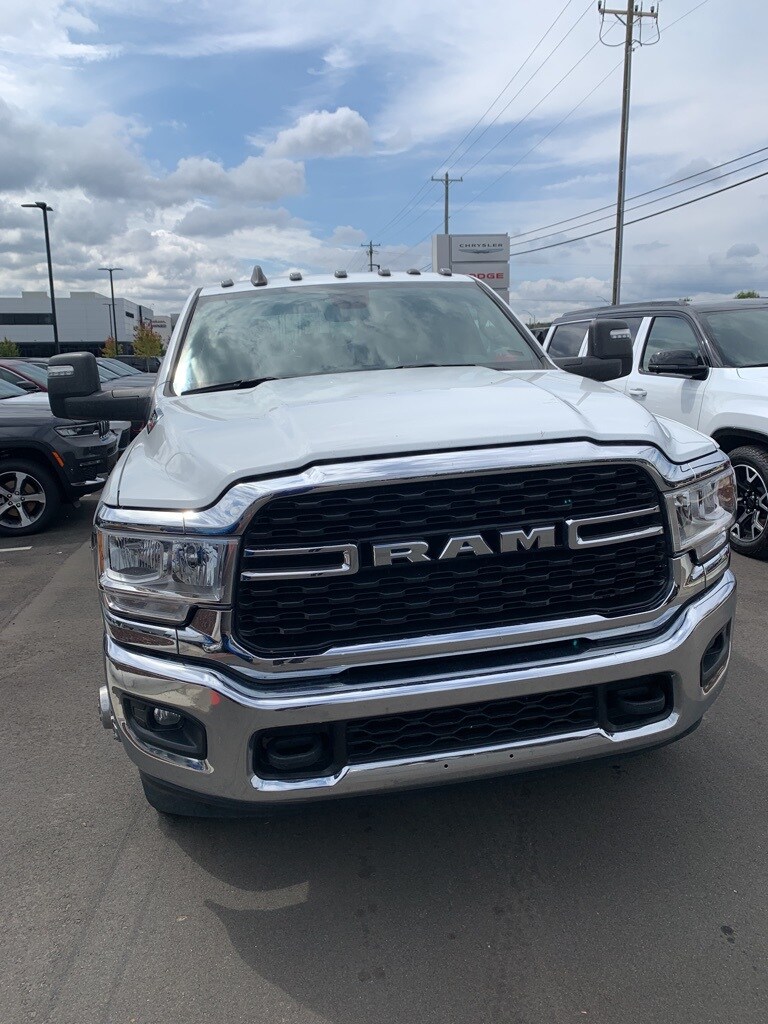 2024 Ram 3500 Big Horn photo 2