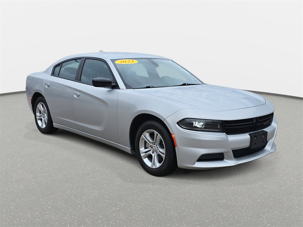 2023 Dodge Charger SXT photo 2