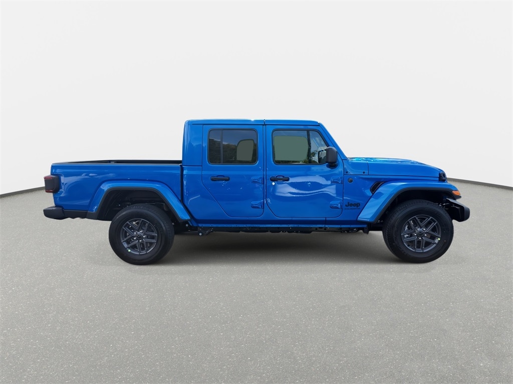 New 2025 Jeep Gladiator SPORT S 4X4 Pickup