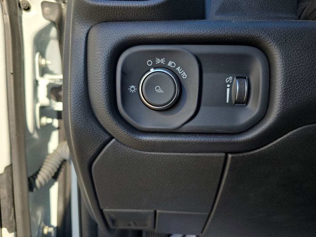 2024 RAM 2500 Tradesman - Photo 27