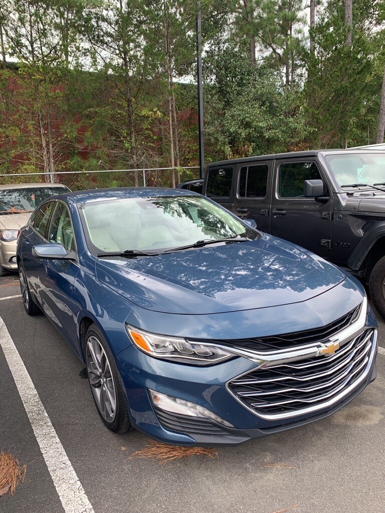 2024 Chevrolet Malibu Premier 2LT photo 4