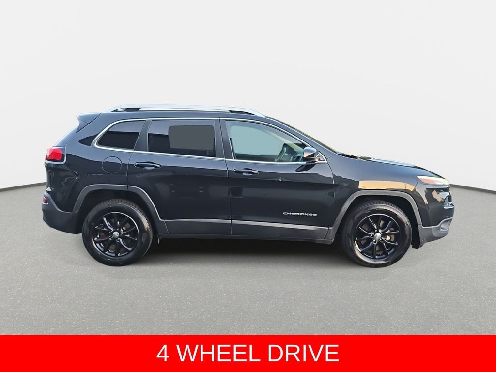 Used 2016 Jeep Cherokee Latitude 4x4 SUV