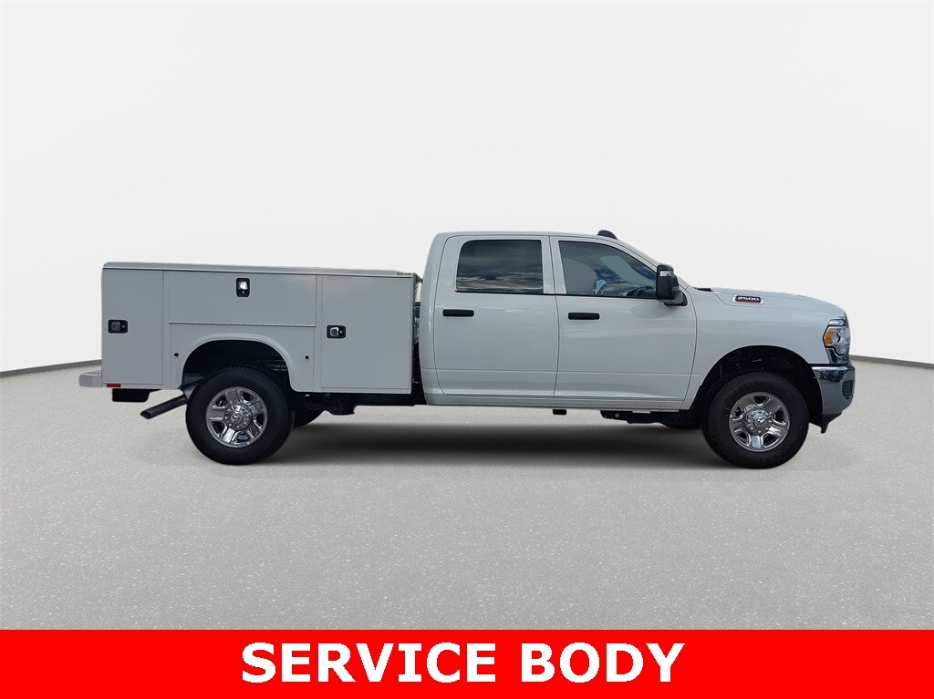 2024 Ram 2500 Tradesman photo 4