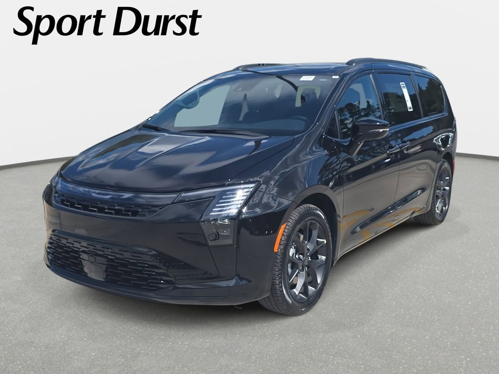2027 Chrysler Pacifica Limited's photo