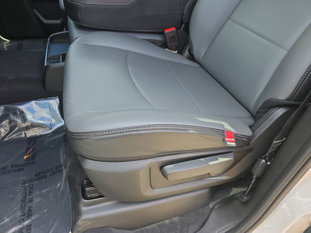 2026 RAM 2500 Tradesman - Photo 28