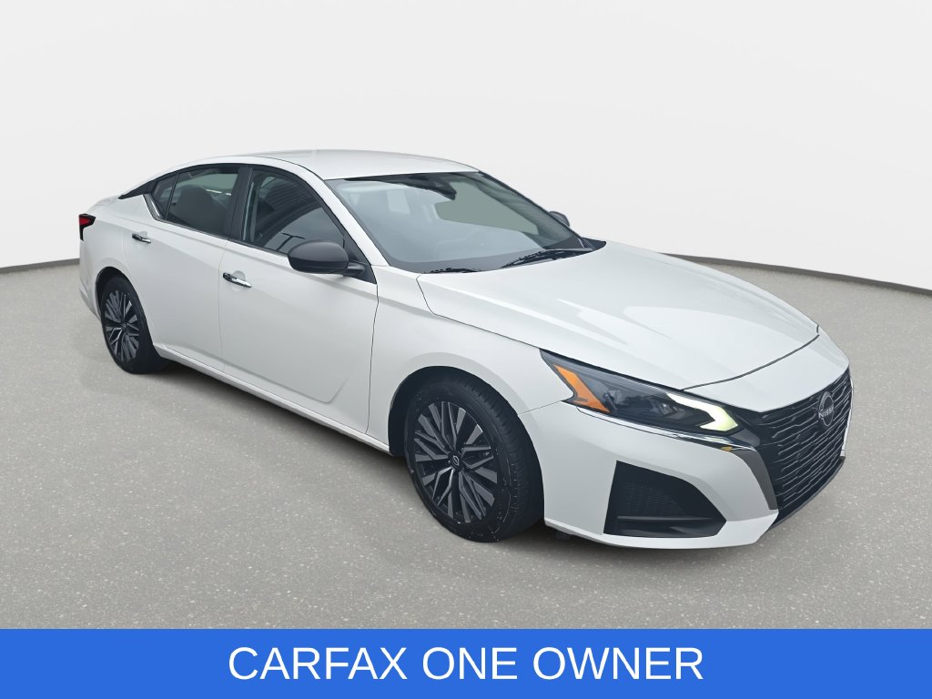 Used 2025 Nissan Altima SV Sedan