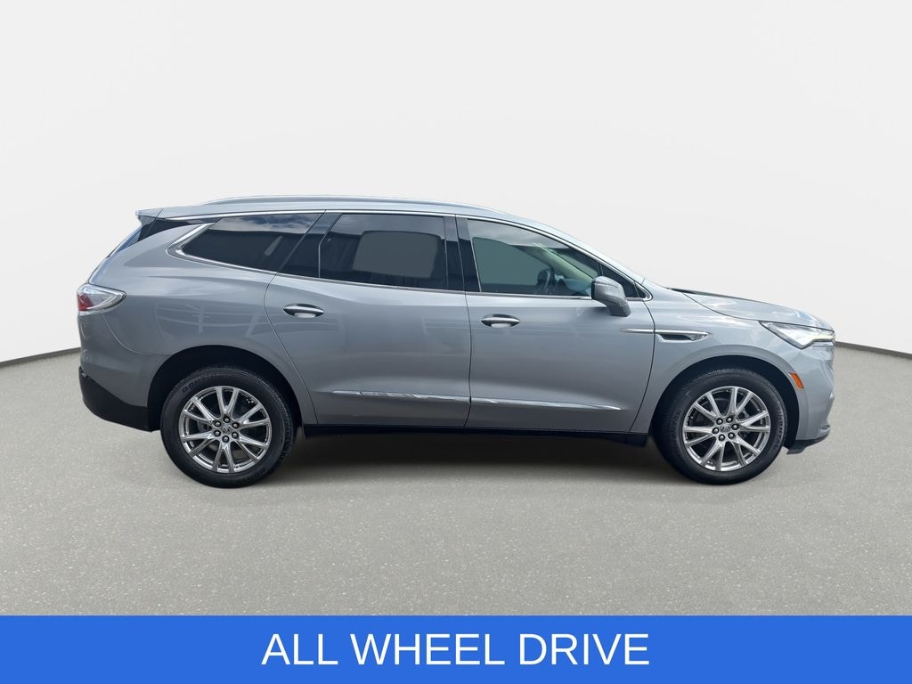 Used 2024 Buick Enclave Essence SUV