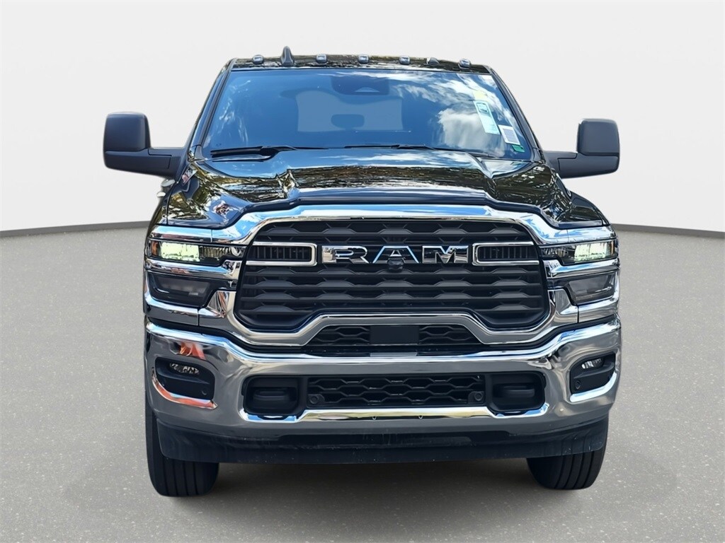 2026 Ram 2500 Tradesman photo 2