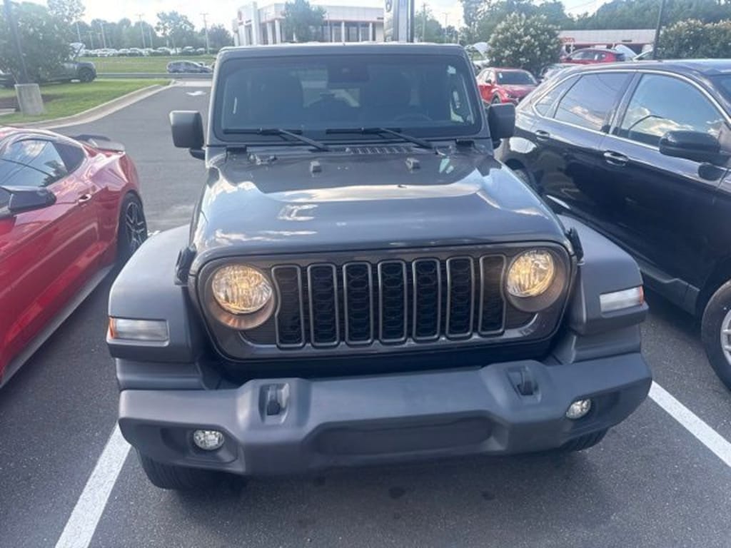 Used 2024 Jeep Wrangler Sport SUV
