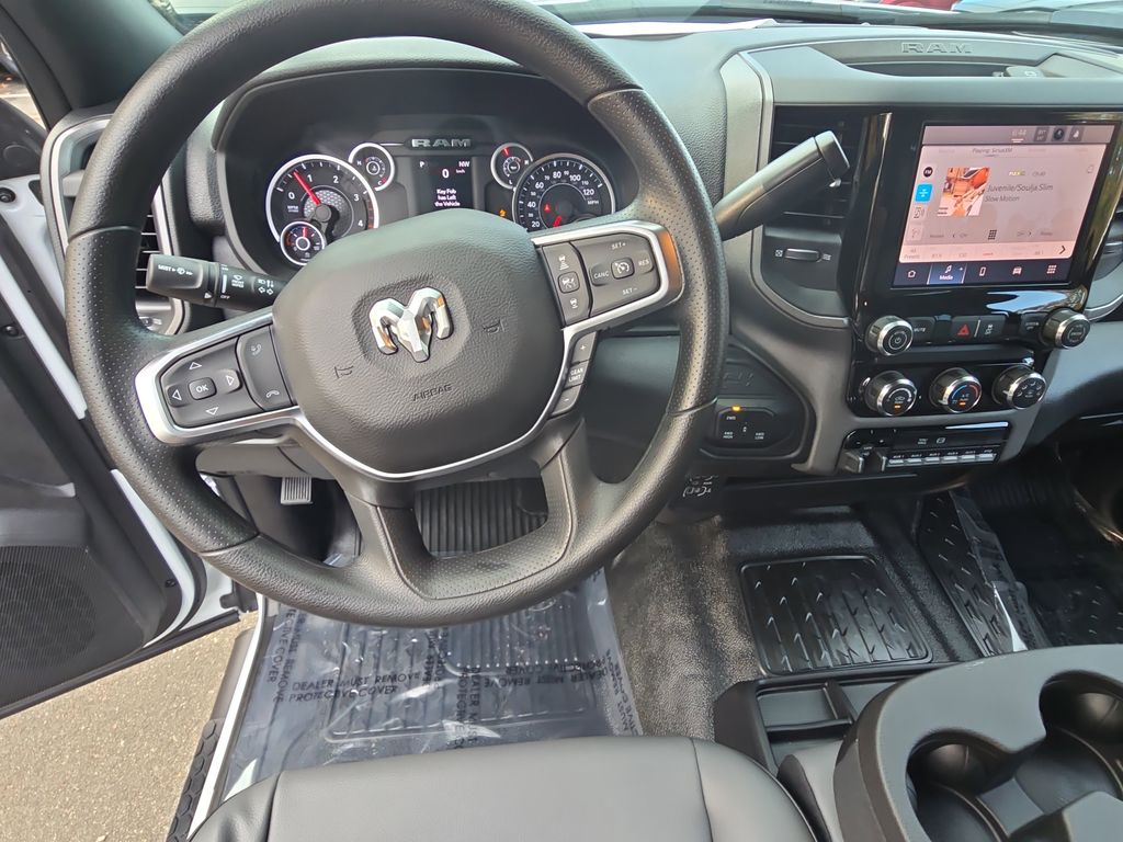 2026 RAM 3500 Chassis Tradesman - Photo 16