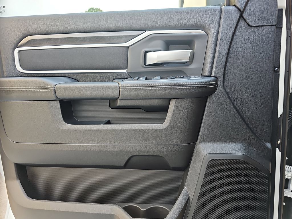 2024 RAM 2500 Big Horn - Photo 26