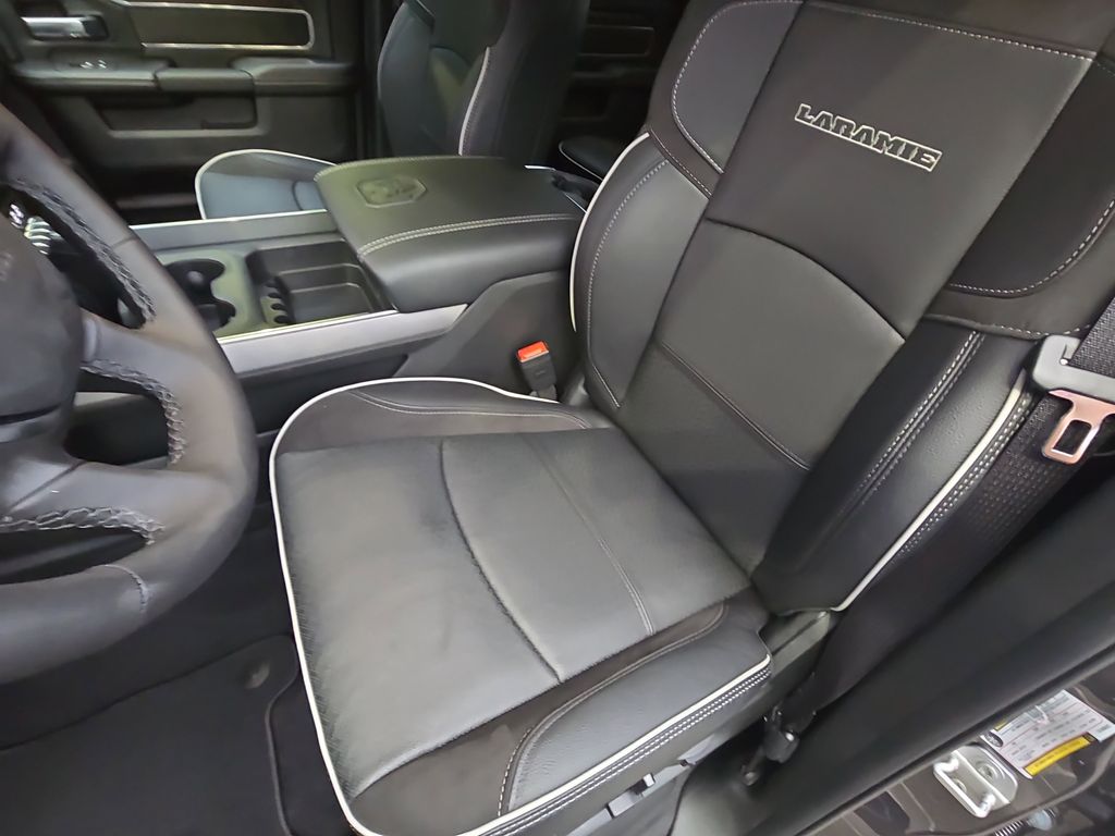 2026 RAM 2500 Laramie - Photo 15