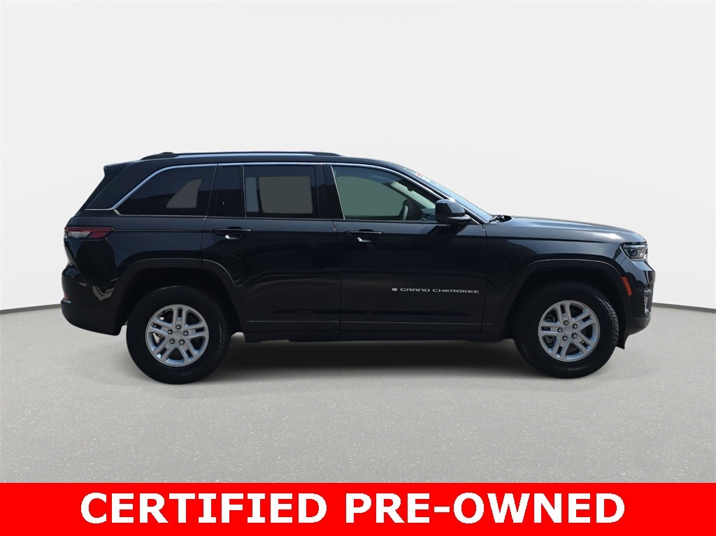 2023 Jeep Grand Cherokee Laredo photo 4