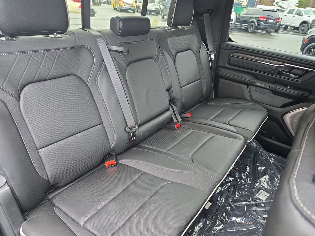 2026 RAM 1500 Limited - Photo 11