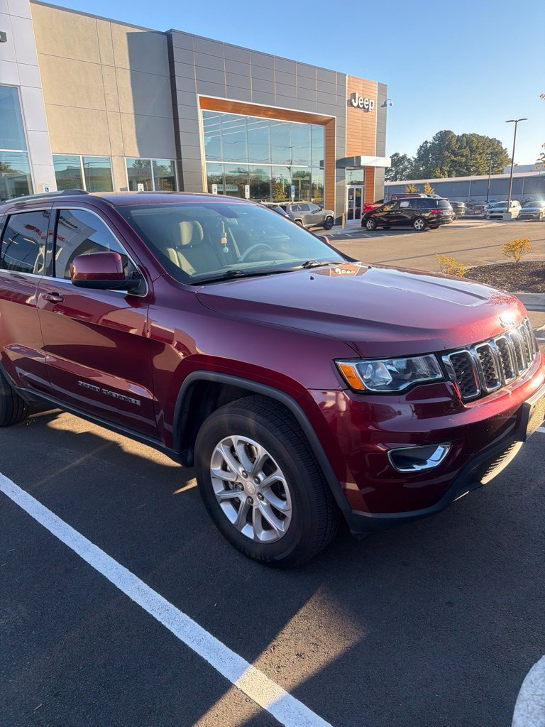 Used 2021 Jeep Grand Cherokee Laredo SUV