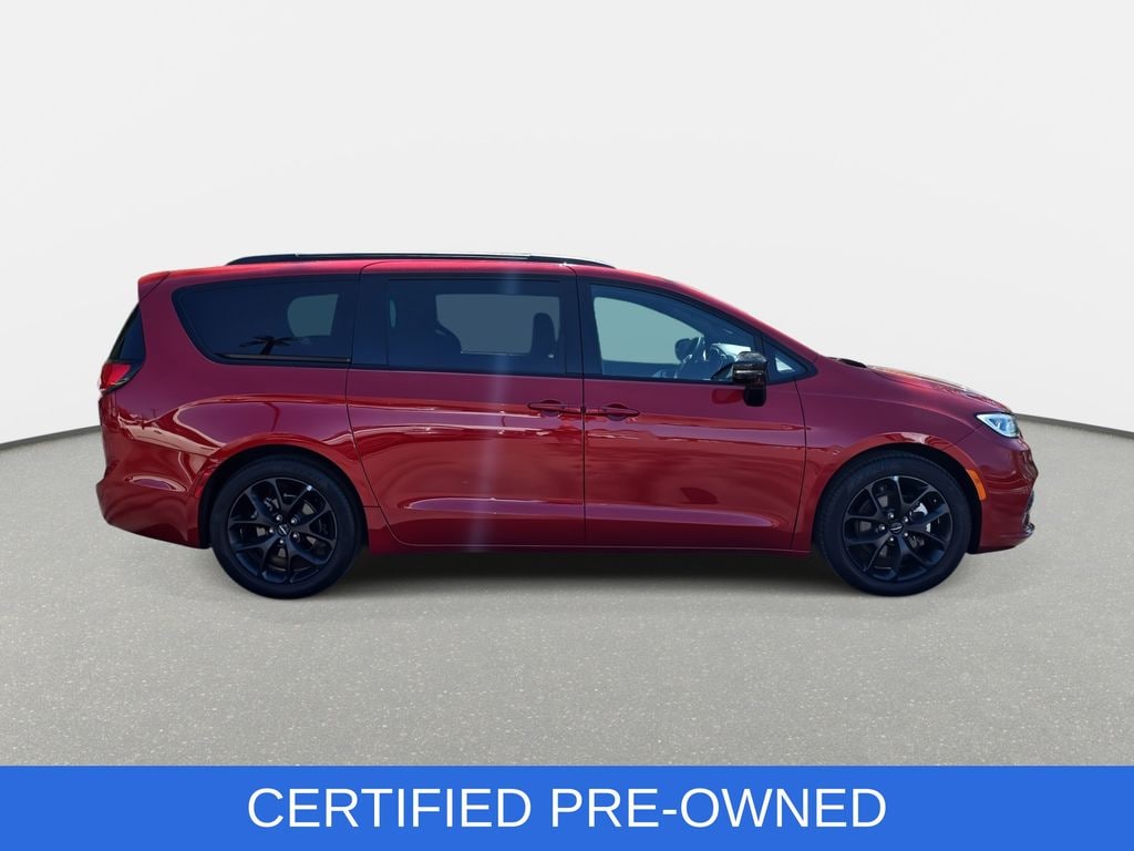 Used 2025 Chrysler Pacifica Limited Van Passenger Van