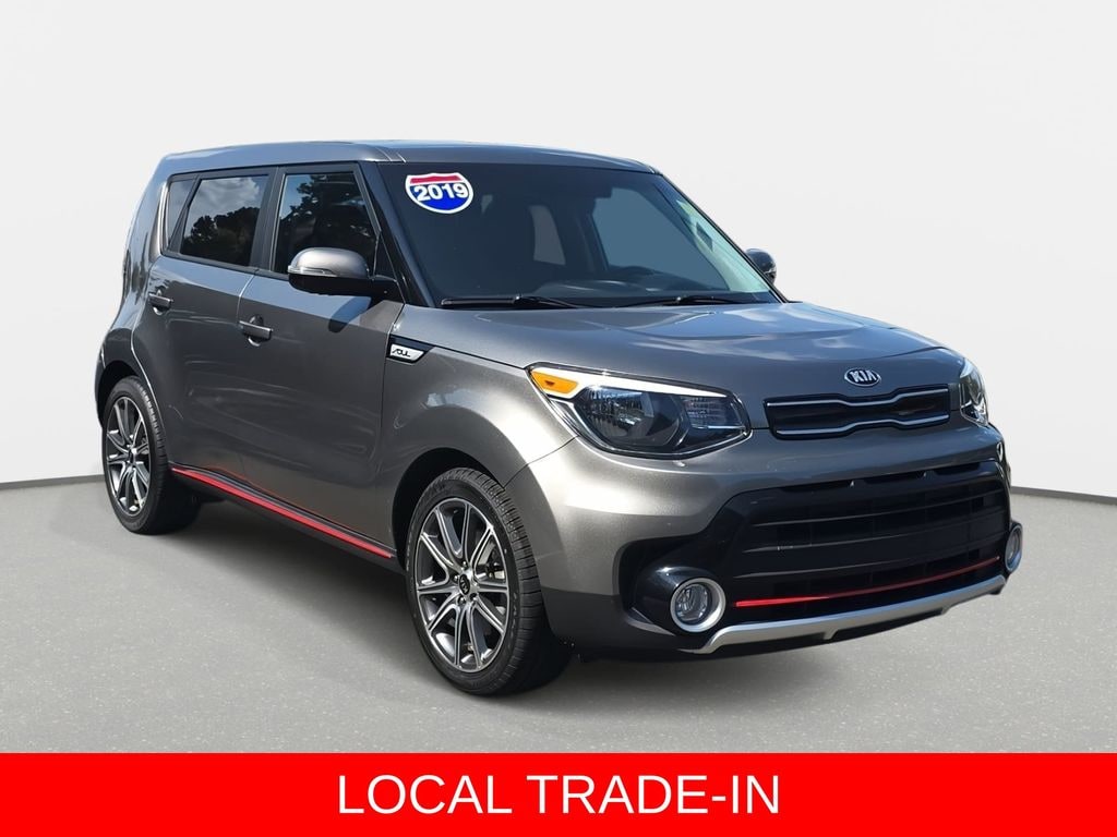 Used 2019 Kia Soul ! Hatchback