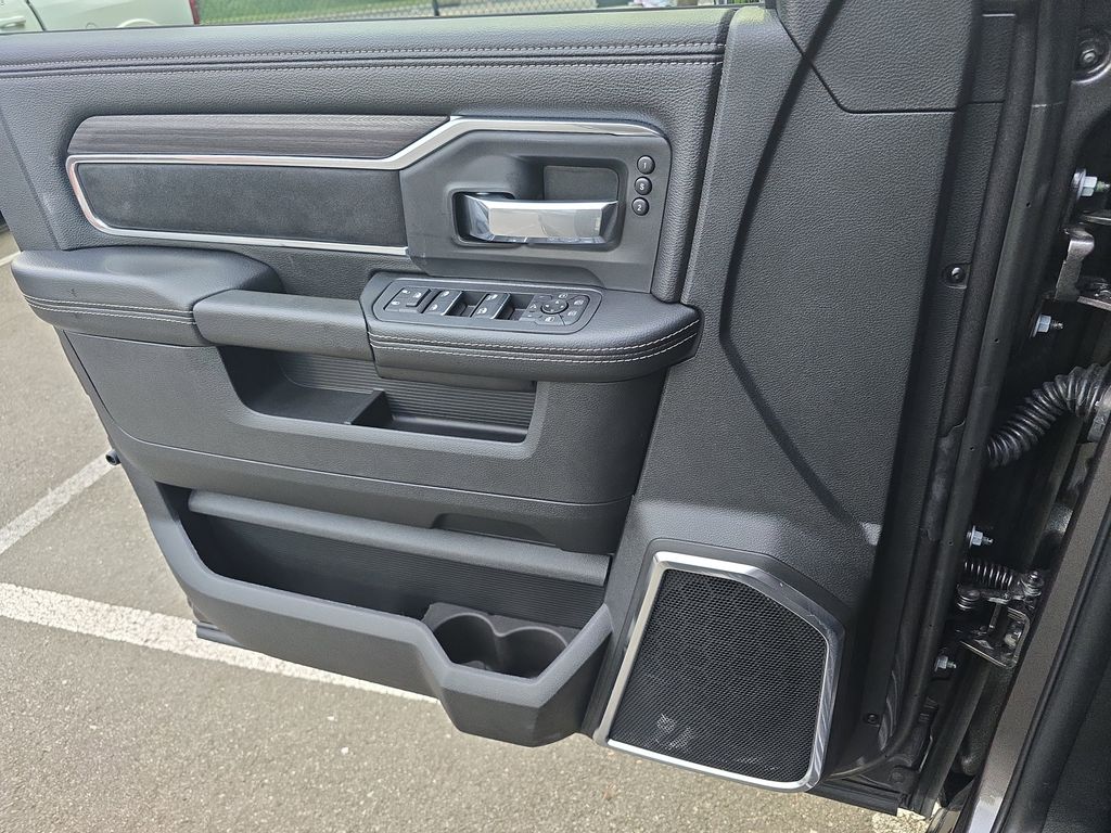 2026 RAM 2500 Laramie - Photo 27