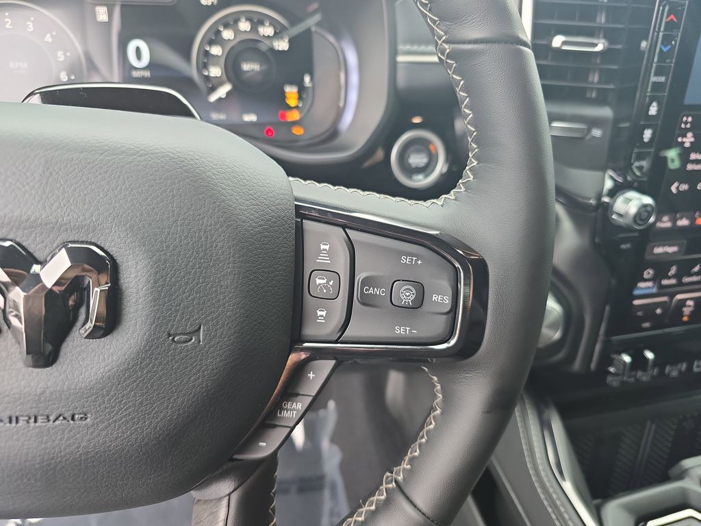 2026 RAM 1500 Limited - Photo 18