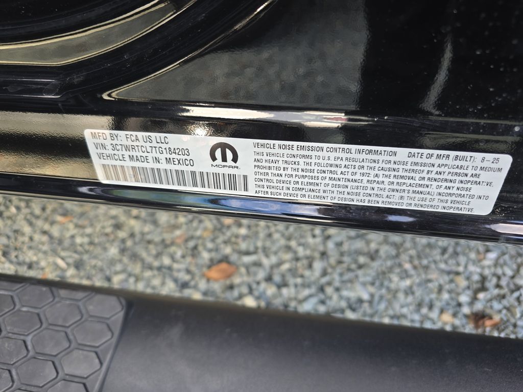 2026 RAM 3500 Chassis Big Horn - Photo 35