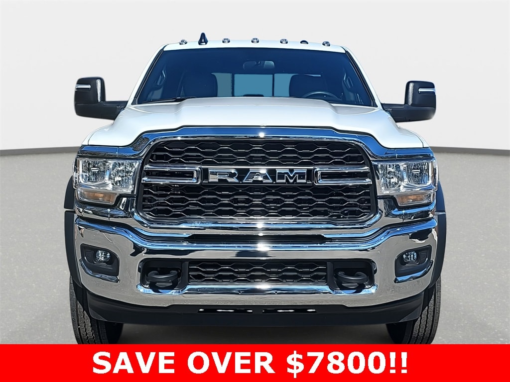 New 2024 Ram 5500 Chassis Cab 5500 TRADESMAN CHASSIS CREW CAB 4X4 84' CA Pickup