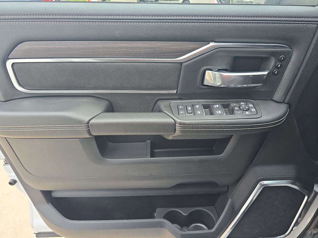 2025 RAM 2500 Laramie - Photo 27