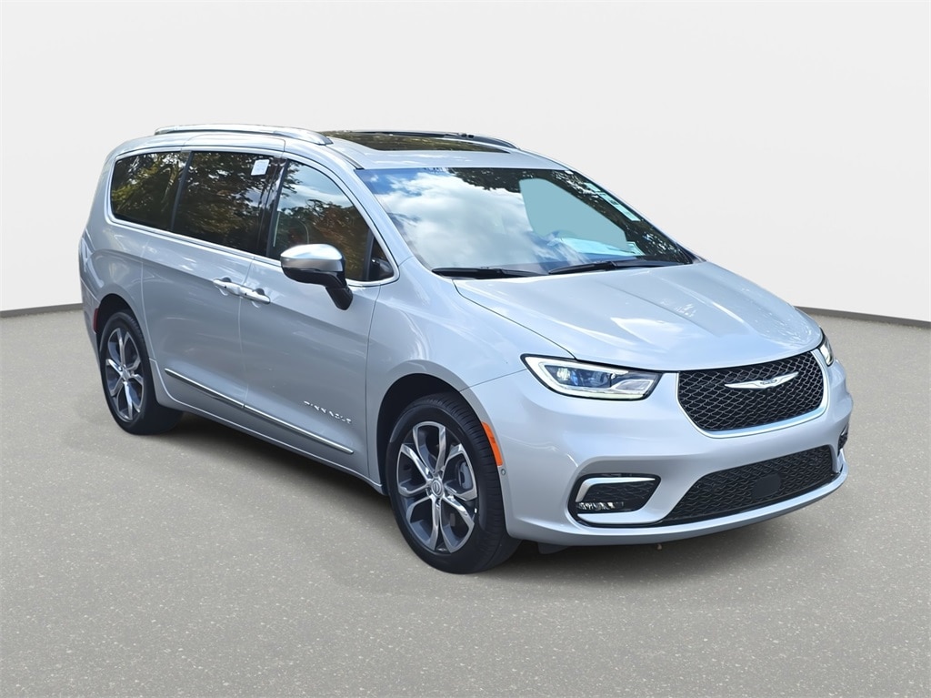 New 2026 Chrysler Pacifica PINNACLE AWD Passenger Van