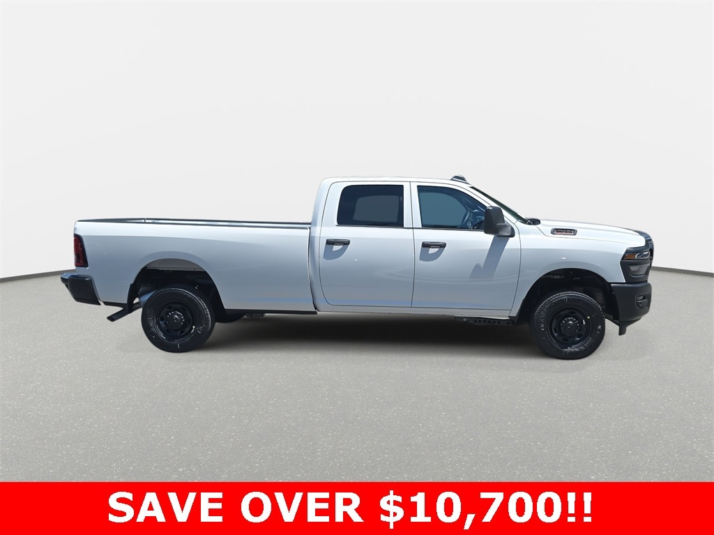 New 2025 Ram 2500 TRADESMAN CREW CAB 4X4 8' BOX Pickup