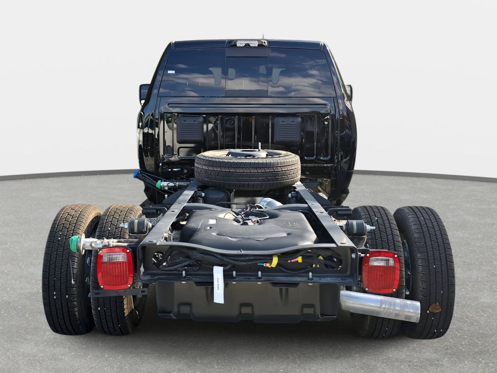 2026 RAM 3500 Chassis Big Horn - Photo 6