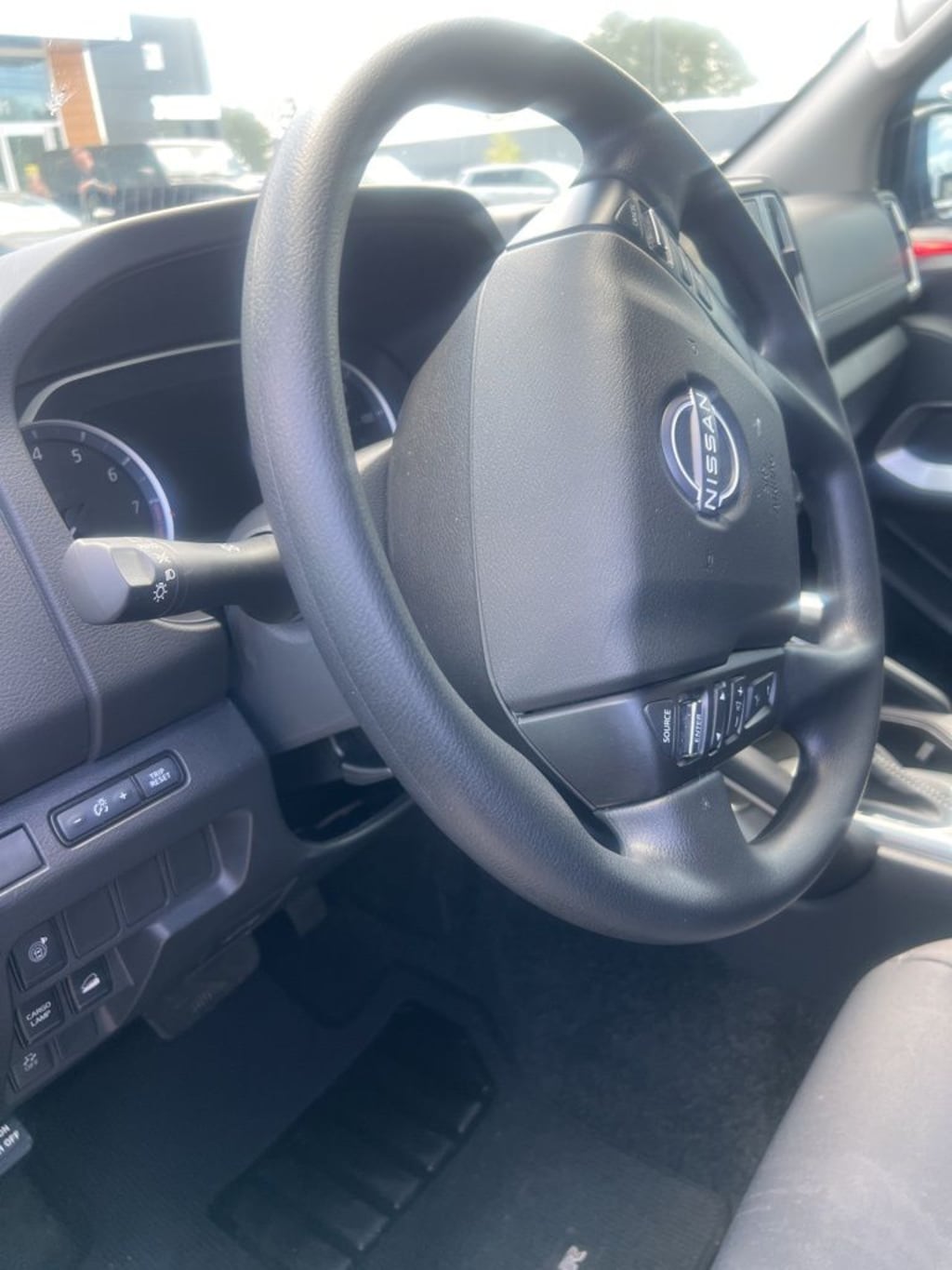 Used 2025 Nissan Frontier SV Truck Crew Cab