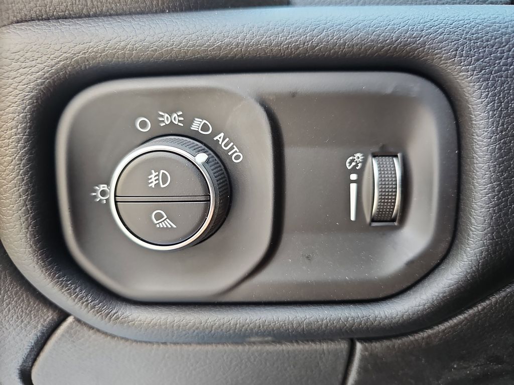 2024 RAM 2500 Big Horn - Photo 25