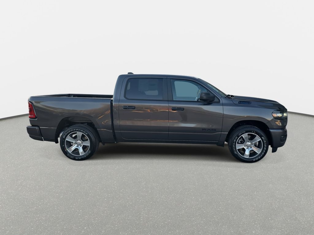New 2025 Ram 1500 TRADESMAN CREW CAB 4X2 5'7 BOX Pickup