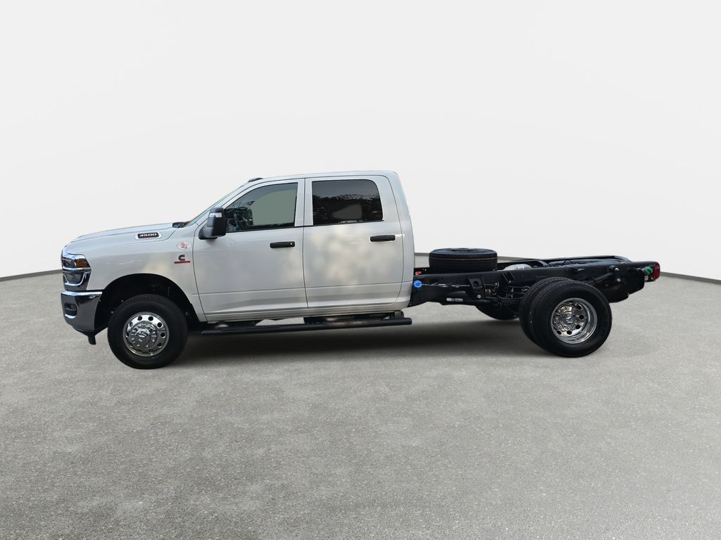 2026 RAM 3500 Chassis Tradesman - Photo 8
