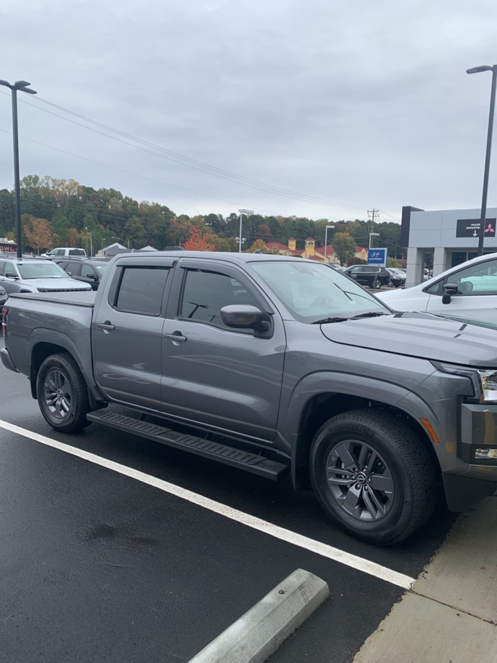 Used 2025 Nissan Frontier SV Truck Crew Cab