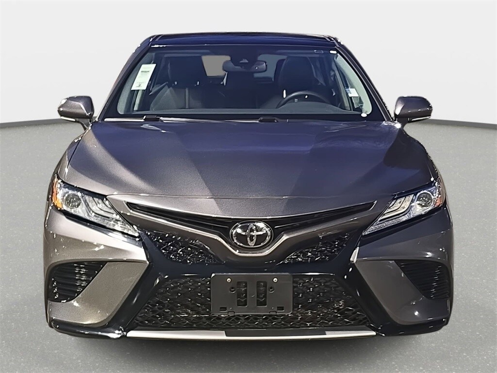 2020 Toyota Camry XSE photo 2