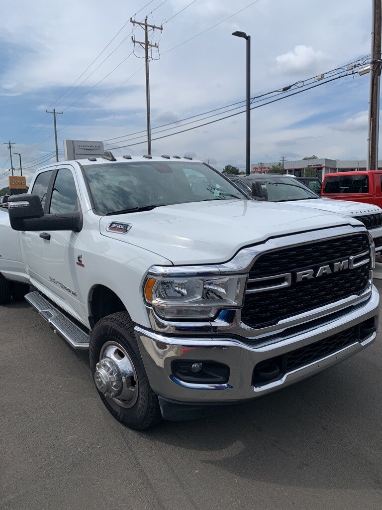 2024 Ram 3500 Big Horn photo 3