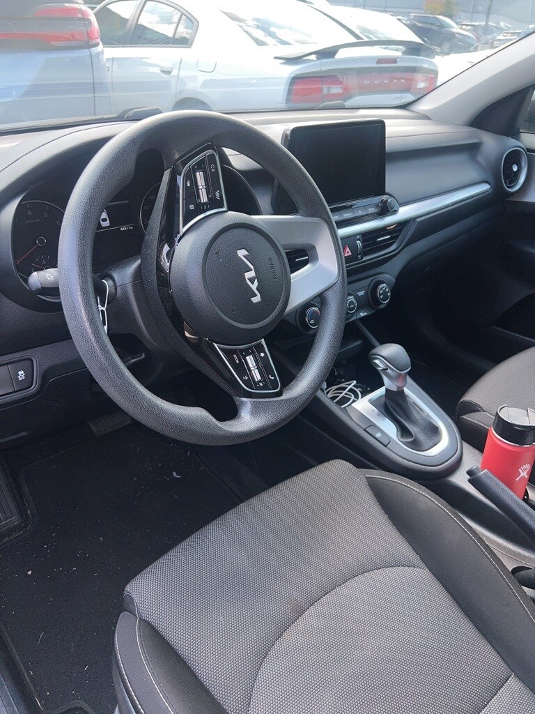 2023 Kia Forte LXS photo 3