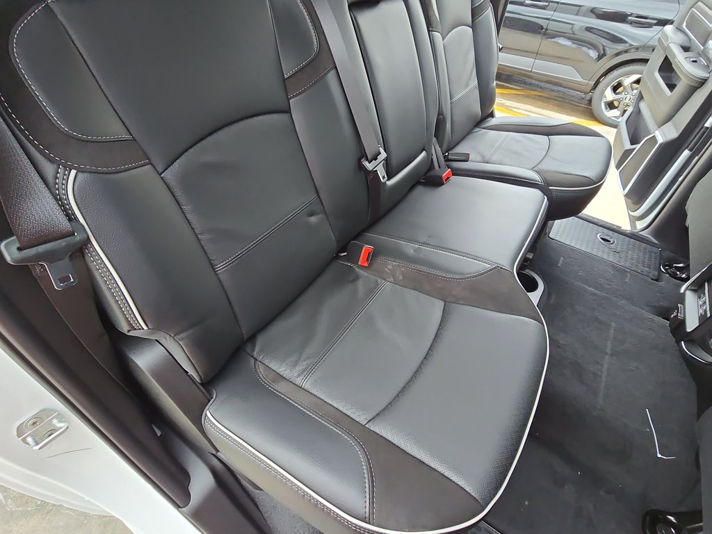 2025 RAM 2500 Laramie - Photo 11