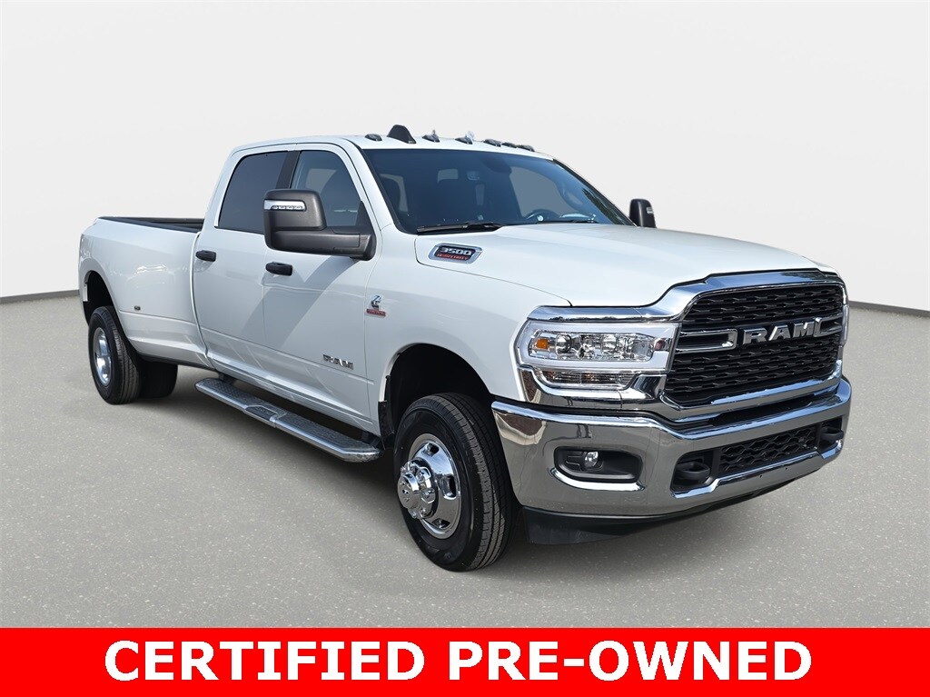 2024 Ram 3500 Big Horn photo 3