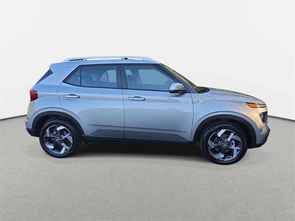 New 2026 Hyundai Venue SEL SUV