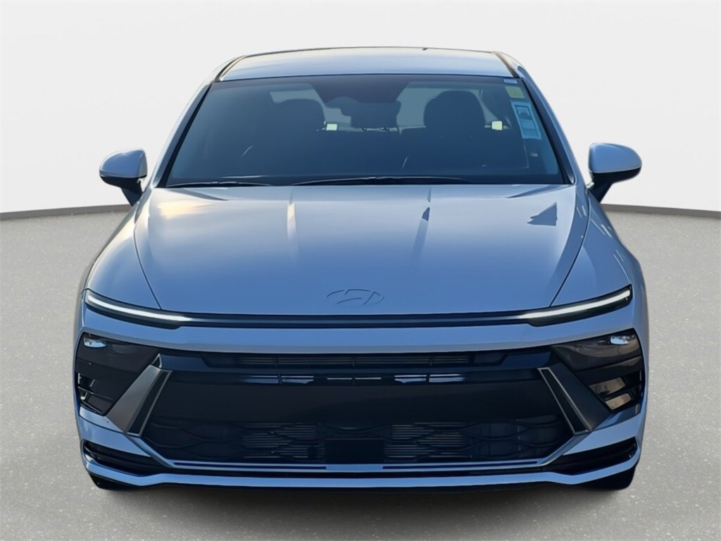 2026 Hyundai Sonata SEL Sport photo 2