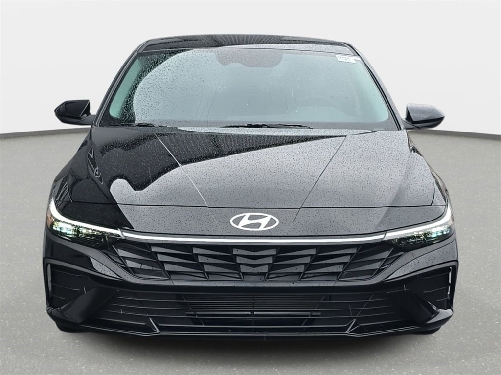 New 2026 Hyundai Elantra SE Sedan