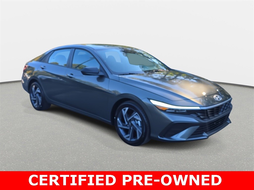 2025 Hyundai Elantra SEL Sport photo 3