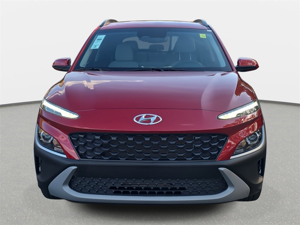 2022 Hyundai Kona SEL photo 2