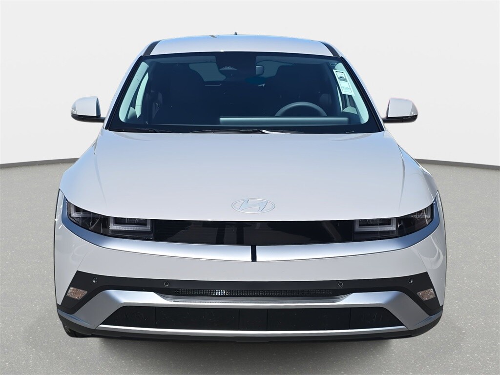 2026 Hyundai Ioniq 5 SEL photo 2