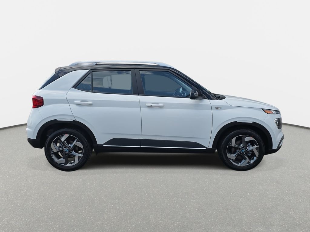 New 2026 Hyundai Venue SEL w/Two-Tone Roof SUV