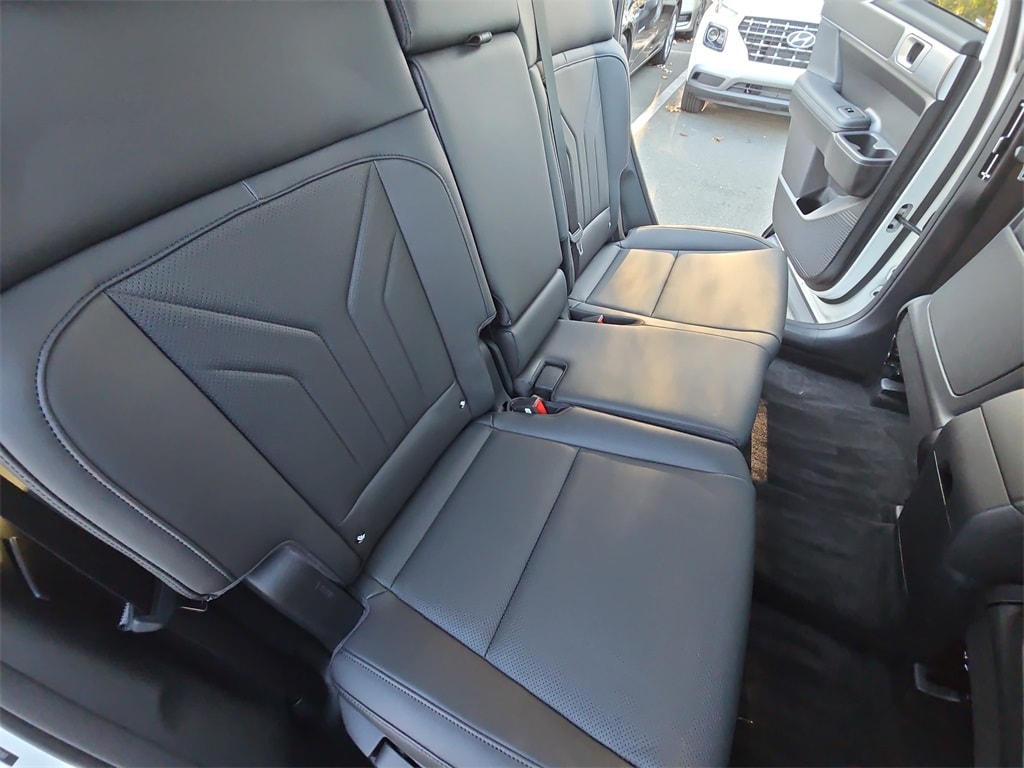 2025 Hyundai Santa Fe SEL - Photo 11