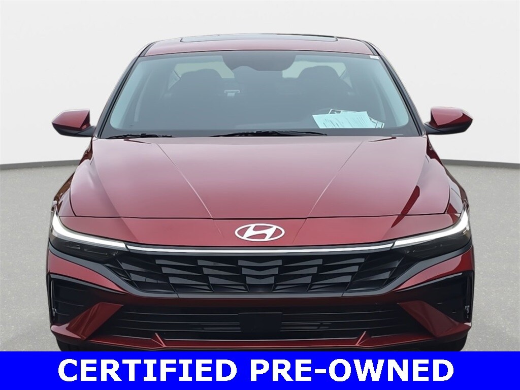 2025 Hyundai Elantra SEL Convenience photo 2