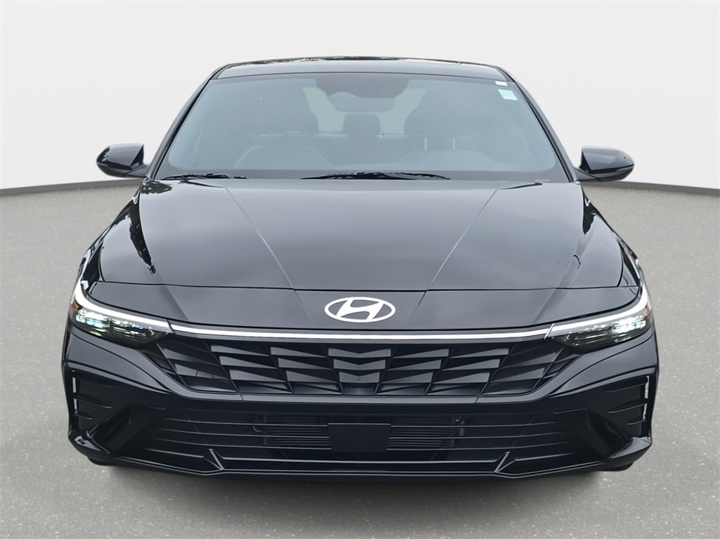 New 2025 Hyundai Elantra Hybrid Limited Sedan