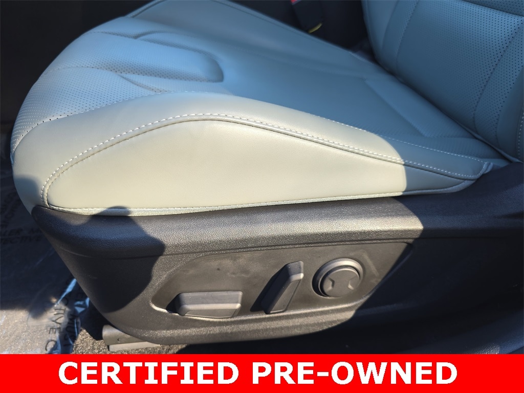 2025 Hyundai Elantra Limited - Photo 29